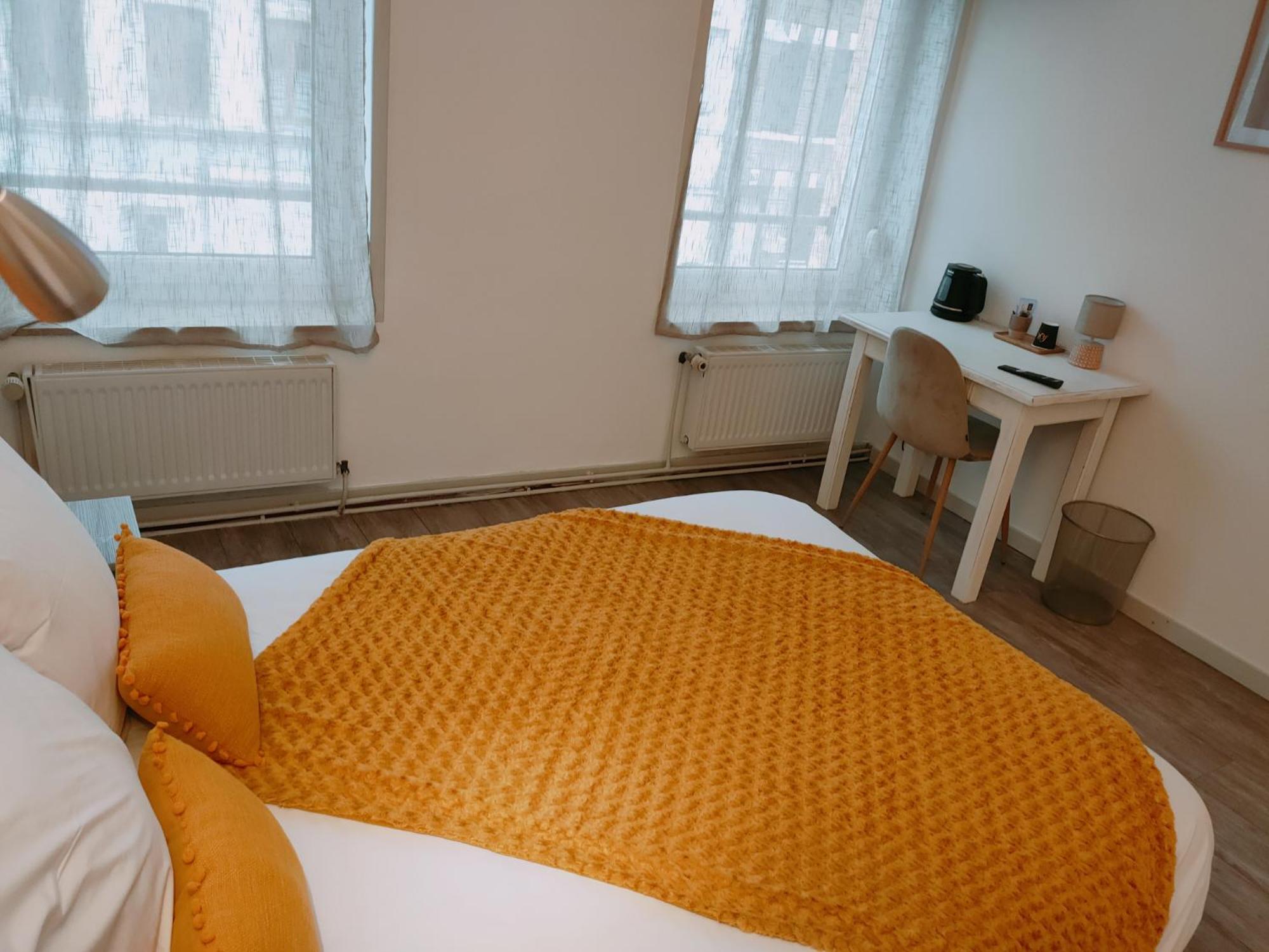 Le Royal Hotel Saint-Pol-sur-Ternoise Kültér fotó